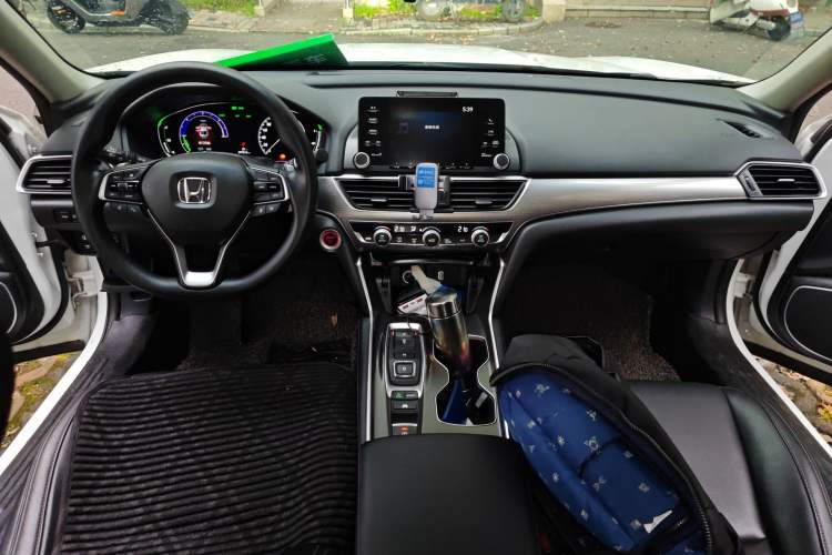 Used Honda Accord 2018 Rui·Hybrid 2.0L Rui Ku Edition China VI Center Console