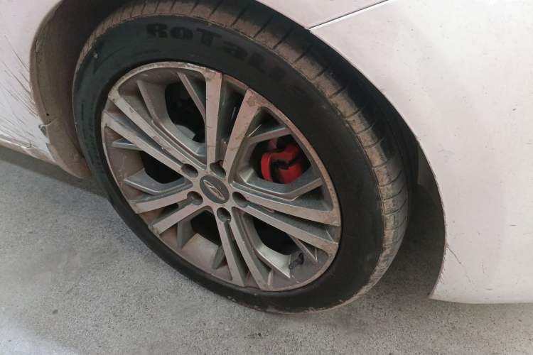 Used Chery Arrizo 5 2017 SPORT 1.5T CVT Luxury Edition Right Front Wheel Hub