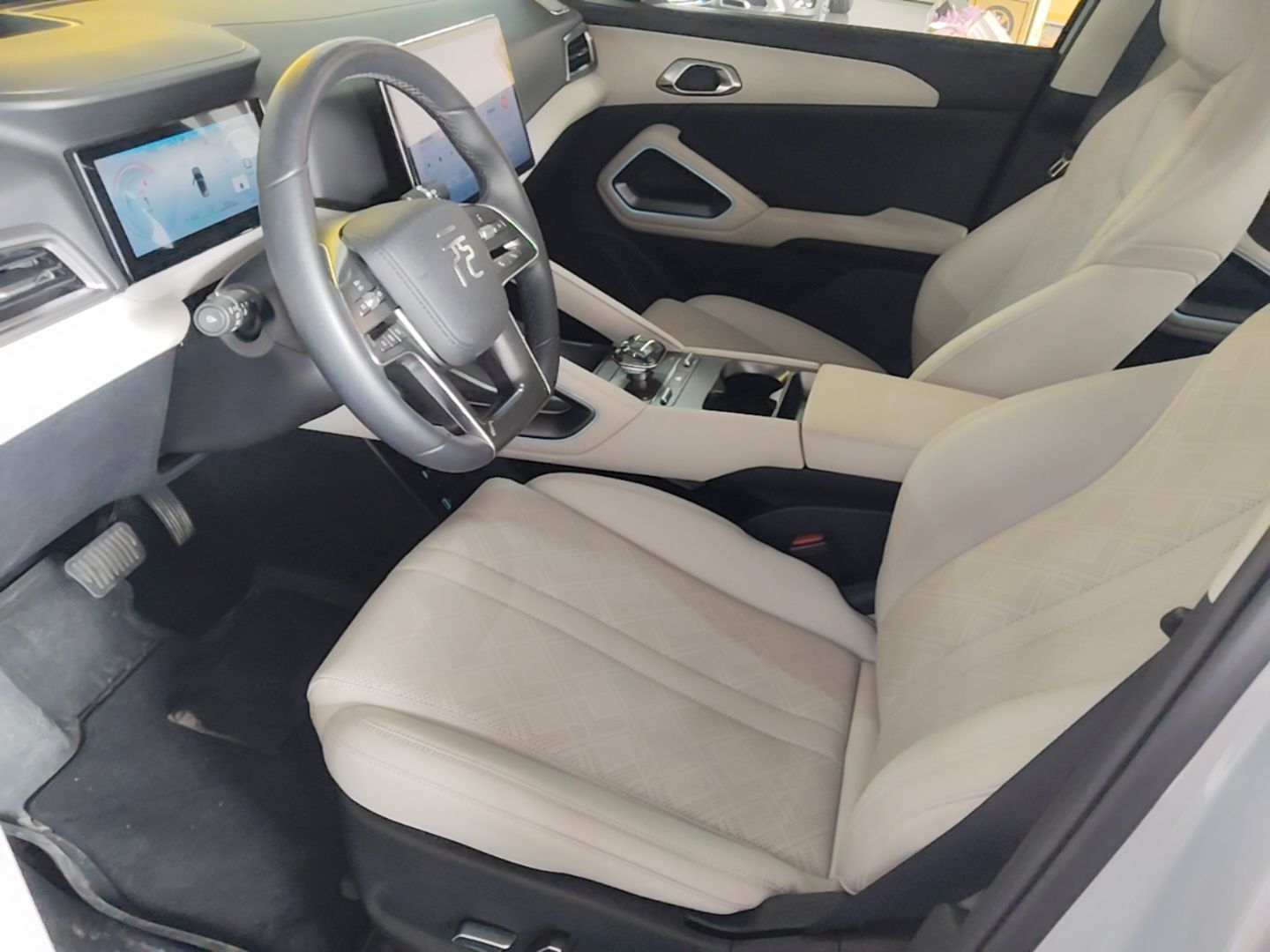 BYD Yuan UP 2024 401KM Beyond Edition — снимка 17