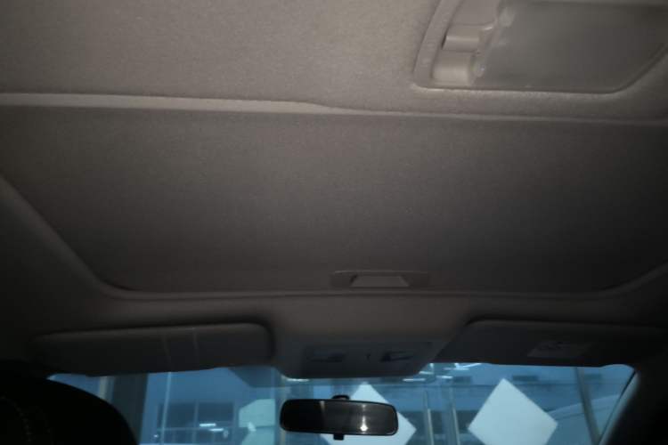 Used Nissan Tiida 2021 1.6L CVT Cool Edition Headliner