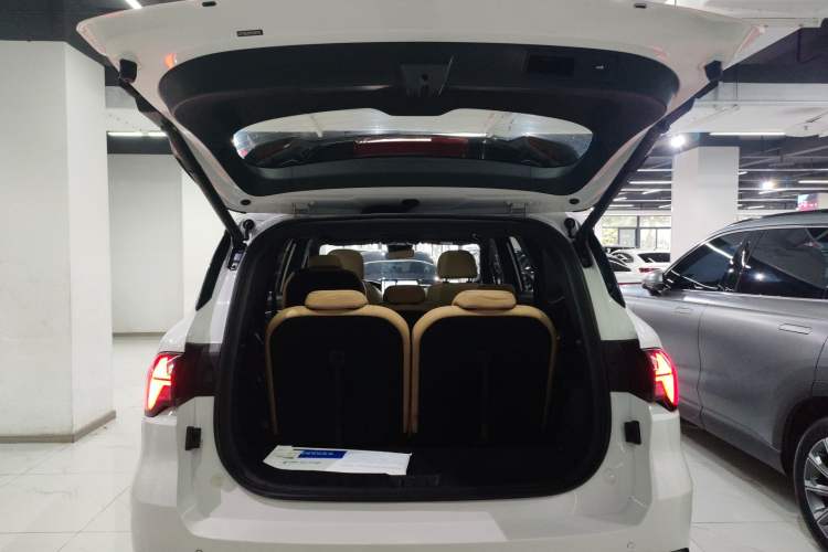 Used Geely Auto Haoyue L 2023 2.0T DCT Flagship Version