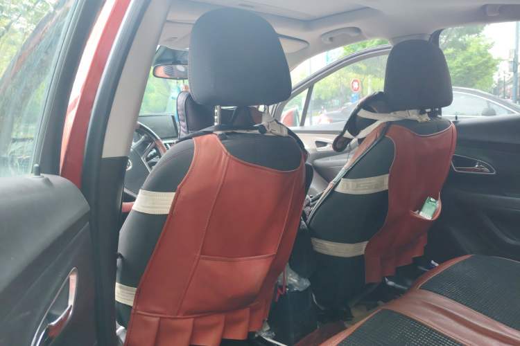 Used Buick Encore 2015 1.4T Automatic Two-Wheel Drive Urban Elite Version Headliner