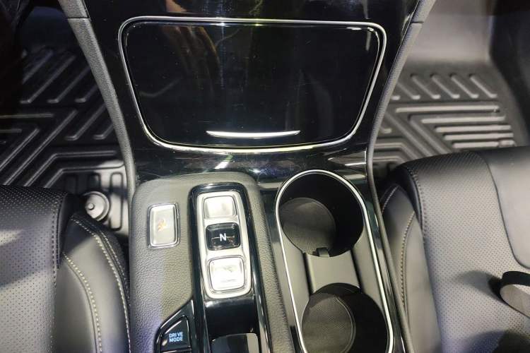 Used Hyundai Santa Fe 2020 380 TGDi Automatic Two-Wheel Drive GLS Luxury Edition