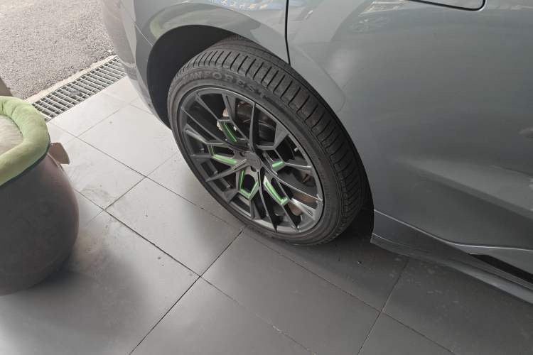 Used Zeekr 001 2021 Ultra-Long Range Dual-Motor YOU Version
