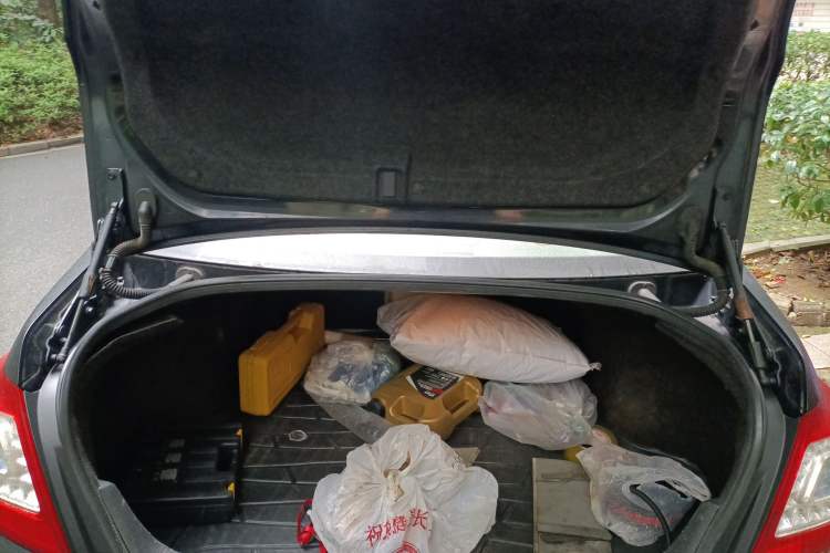 Used Nissan Teana 2008 Duke 2.5L XV Luxury Edition Trunk