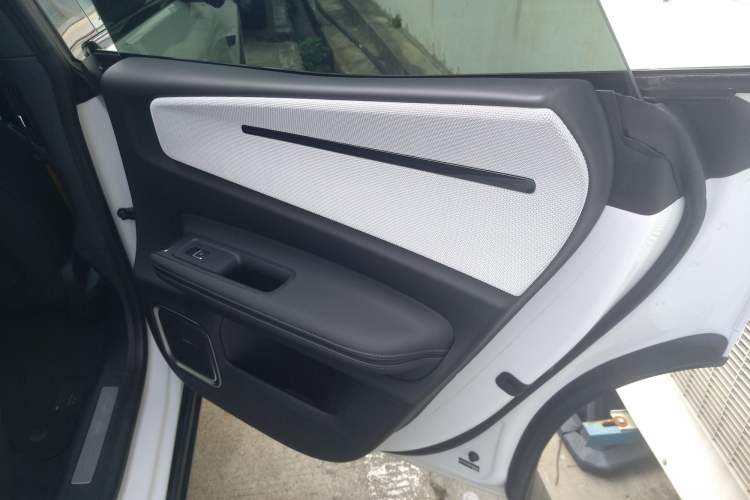 Used Polestar 4 2024 Dual-Motor Long-Range PLUS Dual-Star Connectivity Edition