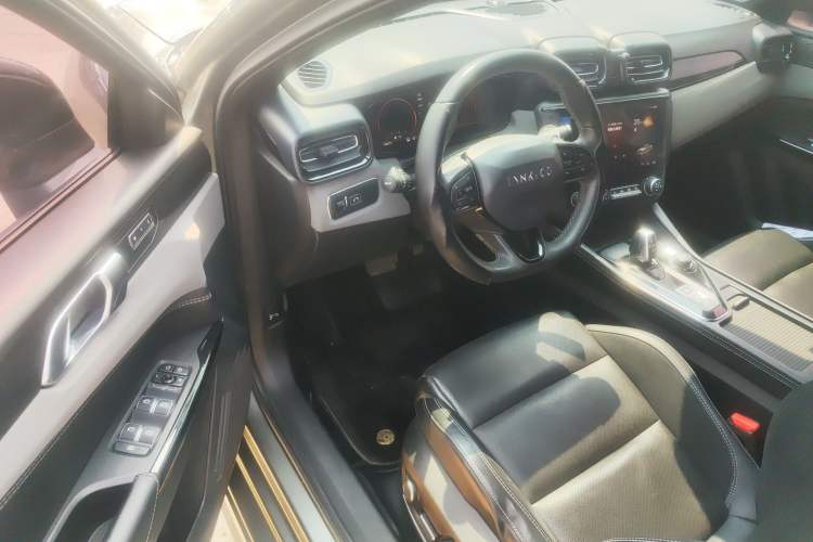 Used Lynk & Co 03 2022 2.0TD DCT JingPro Driver Seat