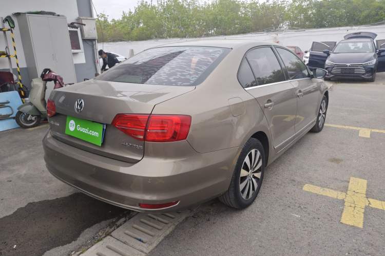 Used Volkswagen Sagitar 2017 1.6L Automatic Comfort Model Rear Right 45 Deg