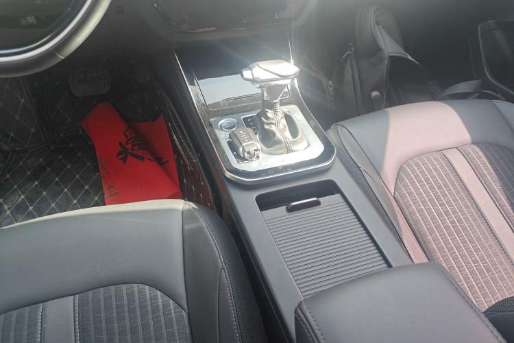 Used Dongfeng Aeolus Yixuan 2020 230T Automatic Advanced Edition
