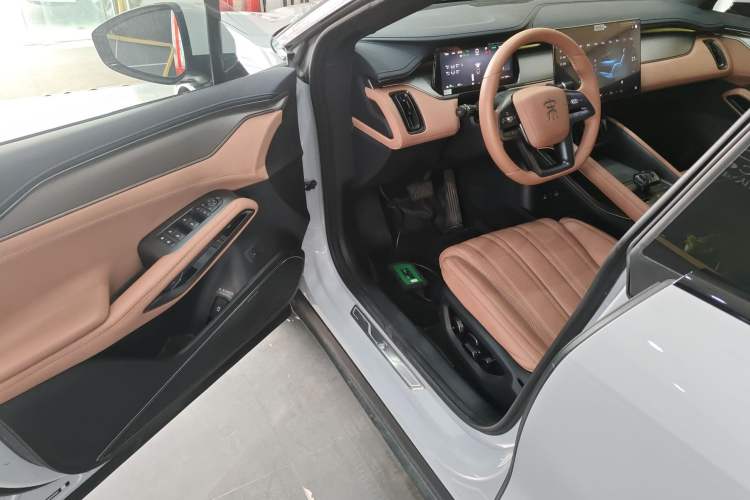 Used BYD Song L EV 2025 Intelligent Driving Version 662 km LiDAR Excellence Edition Driver Seat