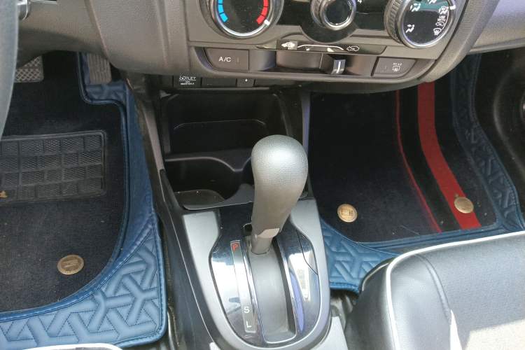 Used Honda Fit 2018 1.5L CVT Comfort Version Gear Lever