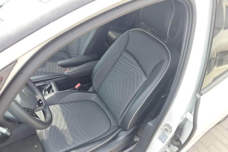 Used Volkswagen ID.3 2025 Smart Edition Outstanding Model Left Front Seat