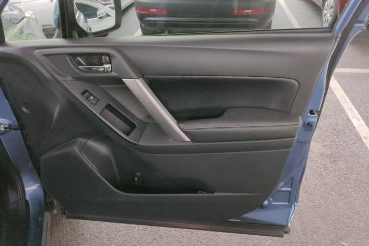 Used Subaru Forester 2013 2.5i Automatic Luxury Edition