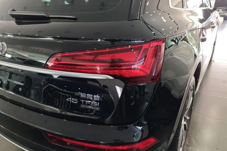 Used Audi Q5L 2022 45T Luxury Elegant Model
