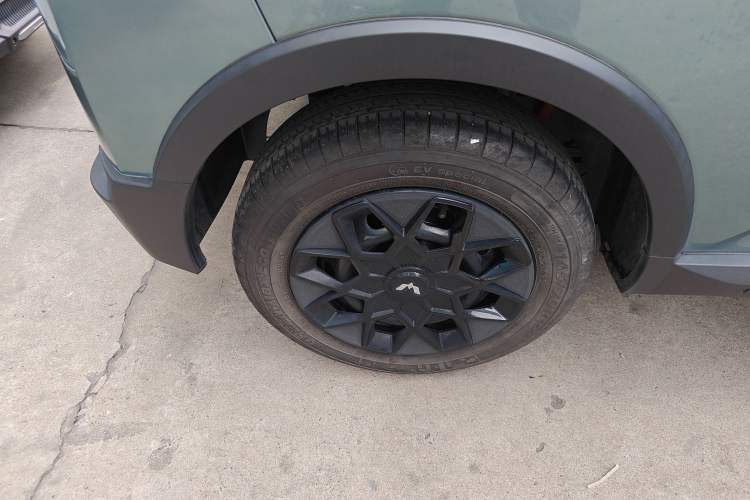 Used Wuling Hongguang MINIEV 2022 GAMEBOY 300km Enthusiast Model with Lithium Iron Phosphate Right Rear Wheel Hub