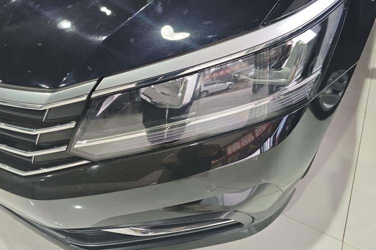 Used Volkswagen Passat 2017 330TSI DSG Luxury Edition
