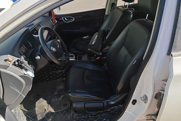 Used Nissan Sylphy 2019 1.6XV CVT Smart Connect Luxury Edition China VI Standard Left Front Seat