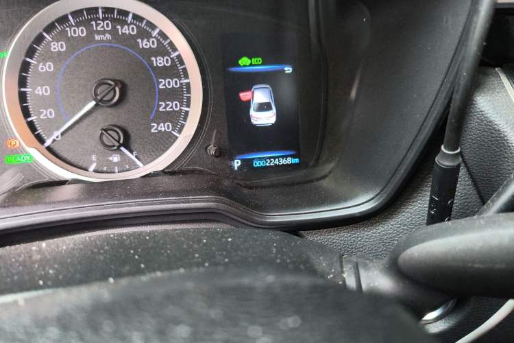 Used Toyota Levin 2022 Dual-Engine 1.8H E-CVT Luxury Edition Odometer Close Up