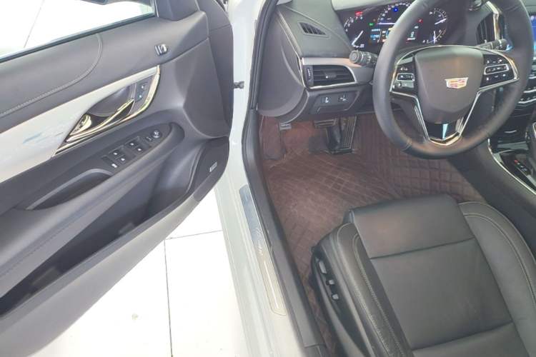 Used Cadillac ATS-L 2017 28T Fashion Edition
