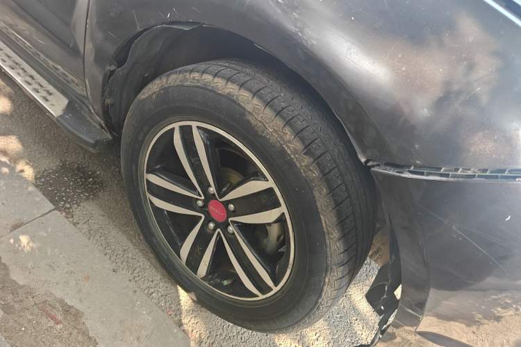 Used Geely Auto GX7 2015 Classic Edition 1.8L Manual Elite Model China V Standard