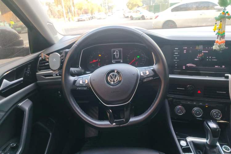 Used Volkswagen Sagitar 2022 280TSI DSG Flyover Edition Steering Wheel