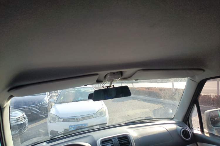 Used Suzuki Wagon R 2015 1.4L Manual All-Around Upgrade Version