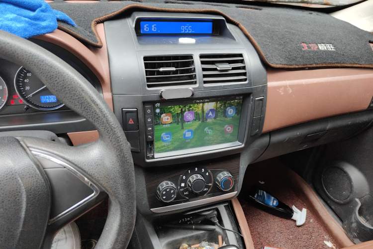 Used BAIC Weiwang M35 2016 1.5L Standard DAM15 Audio And AC Panel