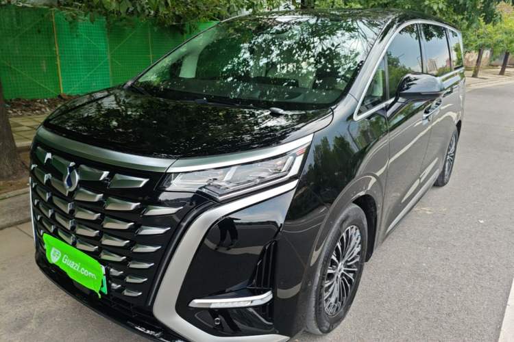 Used Denza D9 2024 DM-i 980 Four-Wheel Drive Flagship Model