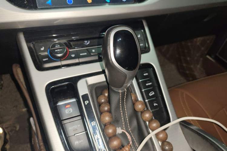 Used Geely Auto Emgrand X7 Sport 2016 1.8TD Automatic ZhiZun Version