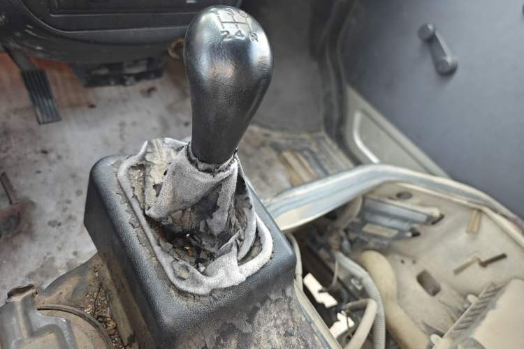 Used Wuling Zhiguang 2015 1.2L Practical LS-I Model
