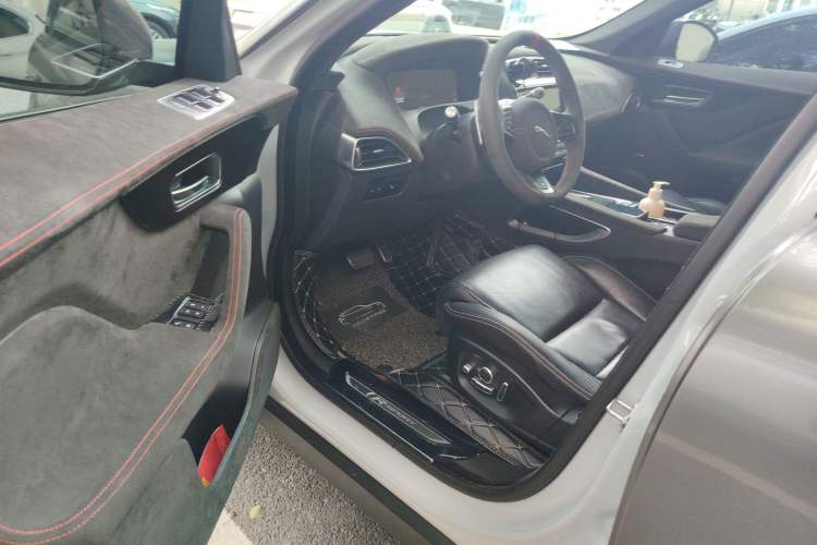 Used Jaguar F-PACE 2018 2.0T All-Wheel Drive R-Sport Sport Edition Driver Seat