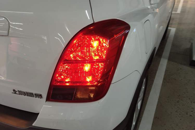 Used Chevrolet Trax 2016 1.4T Automatic Two-Wheel Drive Comfort Version with Sunroof
