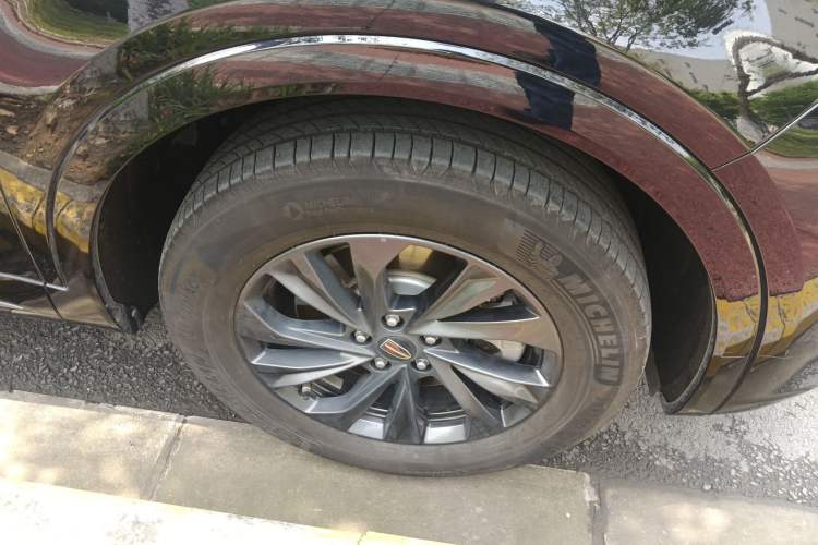 Used Hongqi HS5 2023 2.0T Qixiang Pro Edition