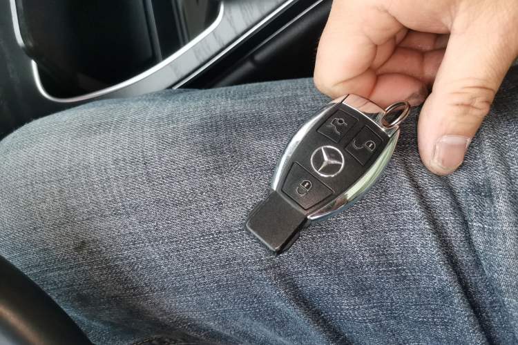 Used Mercedes-Benz C-Class 2015 Restyled C 180 L Sport Edition Vehicle Key
