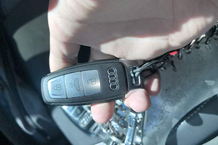 Used Audi A7L 2022 45 TFSI S-line Dream-Chasing Youth Edition Vehicle Key