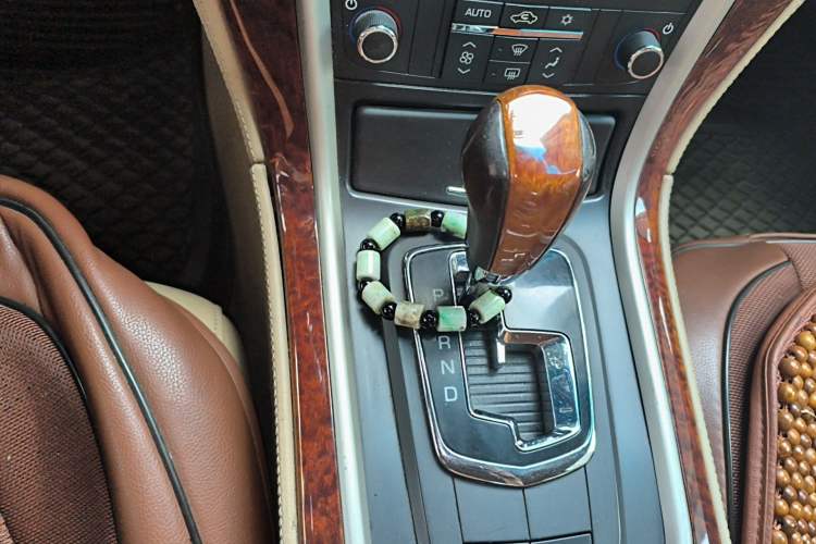 Used Cadillac SLS Seville 2007 2.8 Luxury Model Gear Lever