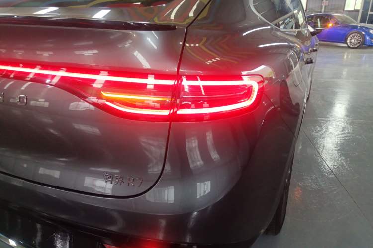 Used Hima Luxeed R7 2025 Range-Extended Version 251 km Max