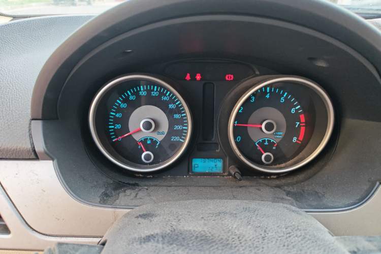 Used Buick Excelle 2013 1.5L Automatic Classic Model
