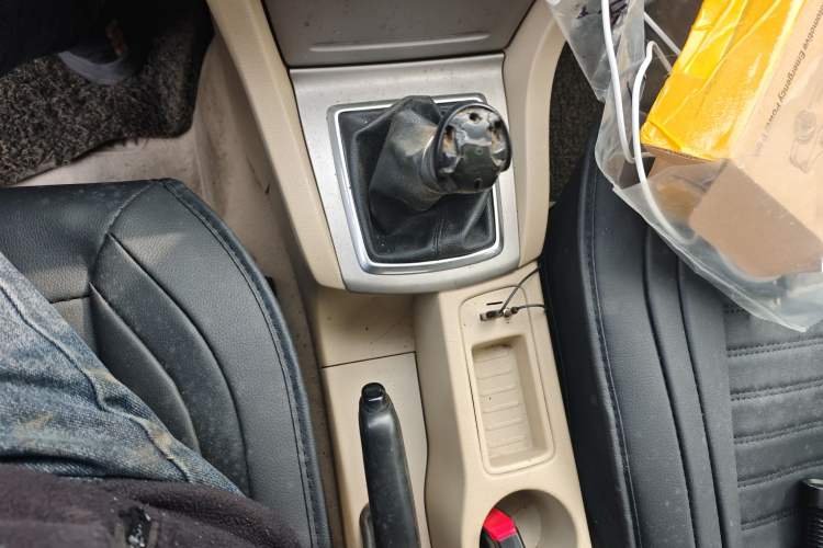 Used Ford Focus 2011 Sedan 1.8L Manual Classic Model
