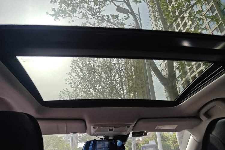 Used Nissan X-Trail 2019 2.0L CVT Smart Connect Comfort Edition 2WD Headliner