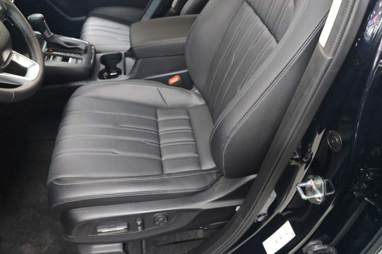 Used Honda Breeze 2023 240TURBO Two-Wheel-Drive Prestige Edition 5 Seats Left Front Seat