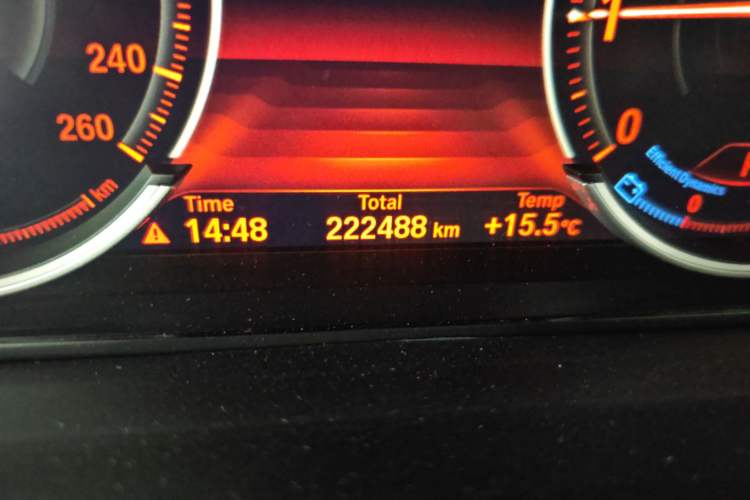 Used BMW X5 2018 xDrive35i Elegant Edition Odometer Close Up