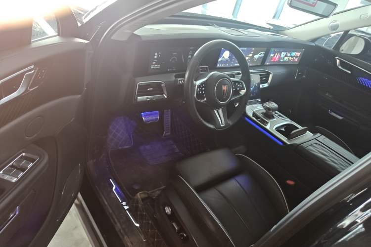 Used Hongqi E-HS9 2022 660 km Range Flagway Edition Six Seats