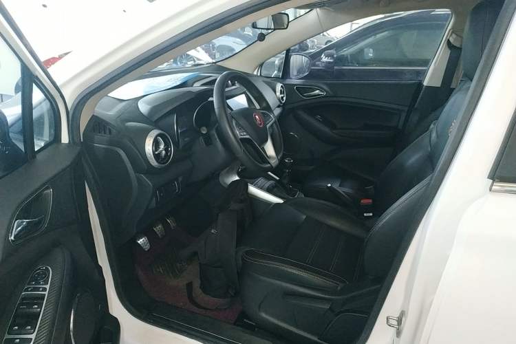 Used BYD Yuan 2017 1.5L Manual Cool Connect Model Driver Seat