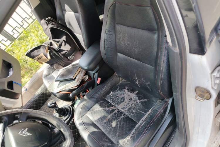 Used Citroen C-Quatre 2016 Classic Sedan 1.6L Manual CNG Left Front Seat