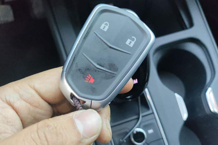 Used Cadillac XT4 2020 28T Two-Wheel Drive Tech Version