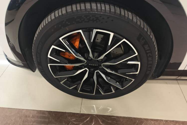 Used Zeekr 7X 2025 100kWh Long-Range All-Wheel Drive Intelligent Driving Version
