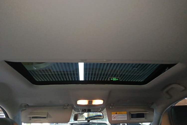 Used CHANGAN CS75 2022 Blue Whale Edition 1.5T DCT Luxury Model Headliner