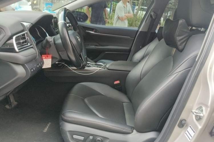Used Toyota Camry 2019 2.0G Luxury Edition China VI Standard