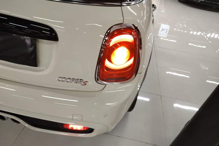 Used MINI MINI 2016 2.0T COOPER S Five-Door Edition